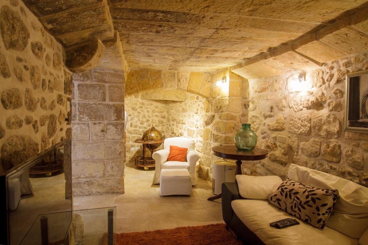 Town House Steeped In History Villa Rabat Eksteriør billede