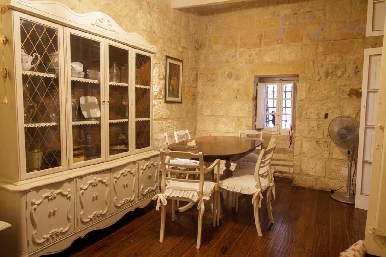 Town House Steeped In History Villa Rabat Eksteriør billede