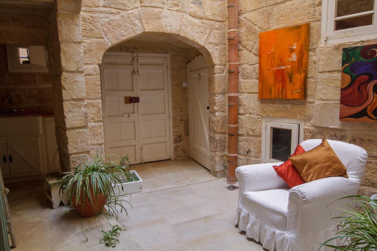 Town House Steeped In History Villa Rabat Eksteriør billede